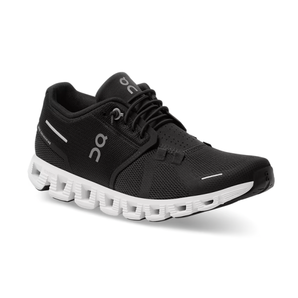 On Running Cloud 5 Black/White - Image 4