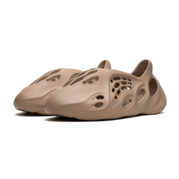 Adidas Yeezy Foam RNNR - Clay Taupe - Image 4