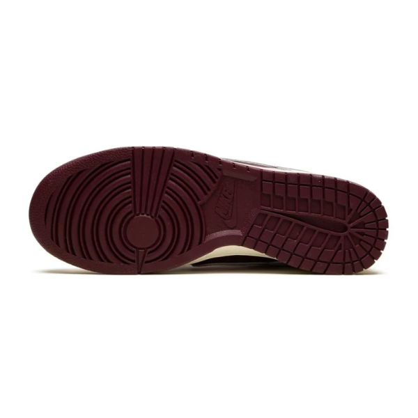 Nike Dunk Low Retro PRM - Valentine's Day - Image 4